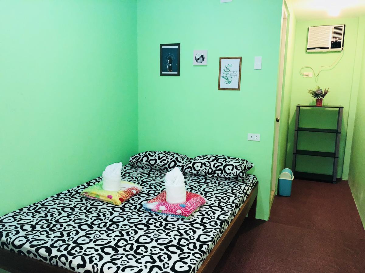 Colors Boutique Hostel Puerto Princesa Dış mekan fotoğraf