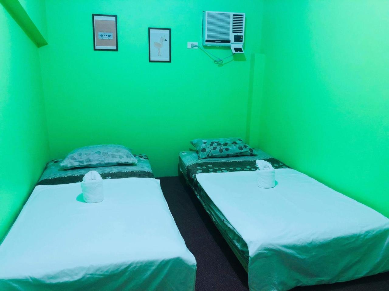 Colors Boutique Hostel Puerto Princesa Dış mekan fotoğraf